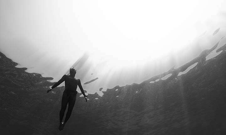 ¿Qué es el buceo de apnea? Explorando las profundidades 3 Riesgos del buceo de apnea