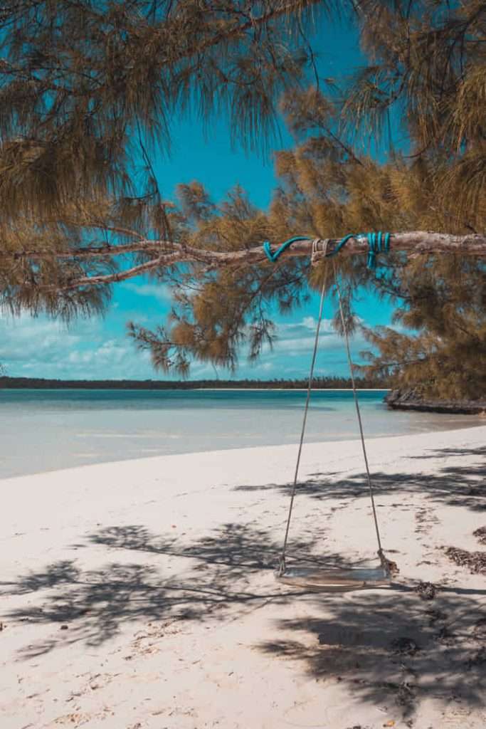 Discover the best beaches with crystal clear waters 2 Bahamas