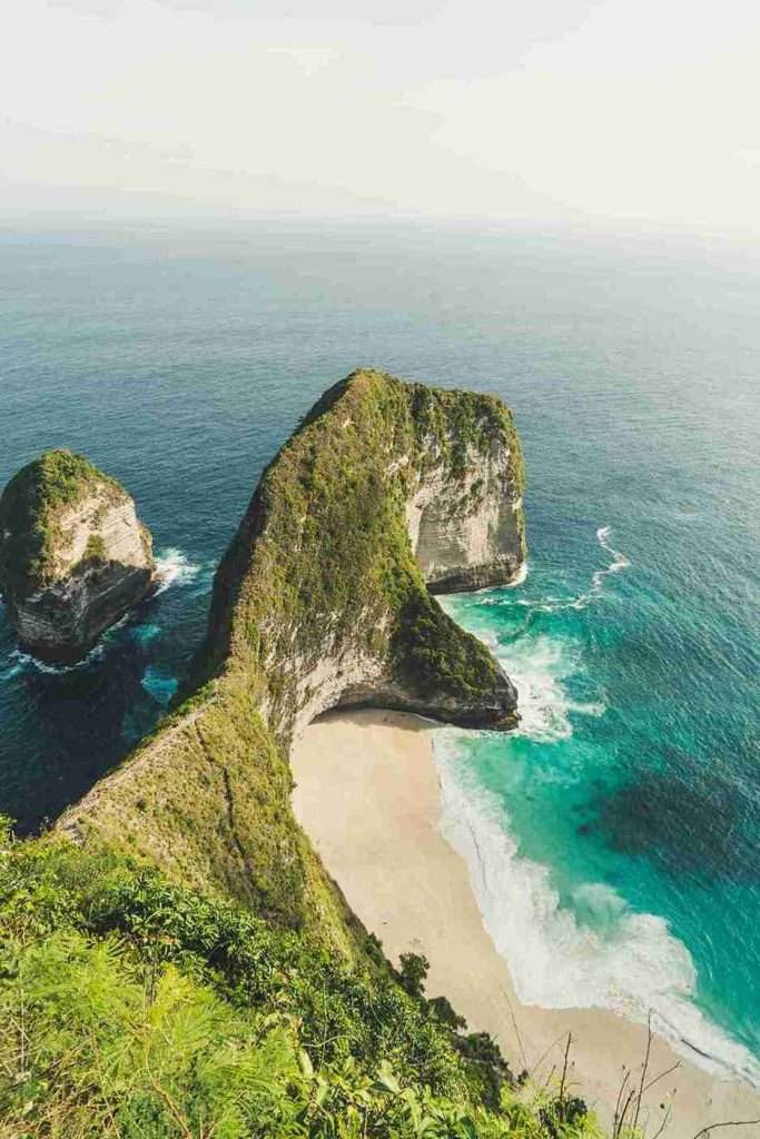 Complete Guide to the Best Islands of Indonesia 6 The 10 Most Popular Islands in Indonesia: Nusa Penida
